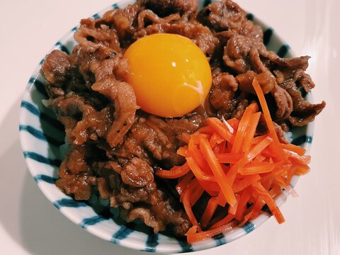 飴色玉ねぎの牛丼